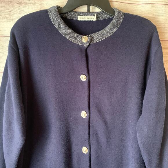 Vintage Karen Lessly Navy Cardigan Silver Metallic Thread and Rose Buttons Large - Picture 2 of 13